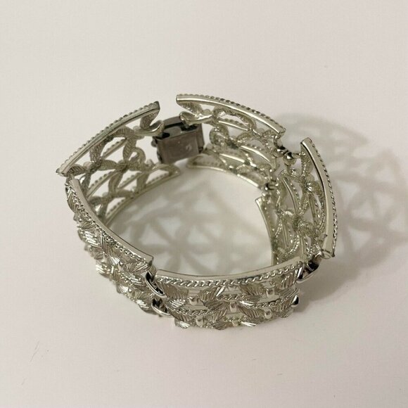 Vintage Coro Pegasus Wide Link Bracelet - Picture 13 of 16